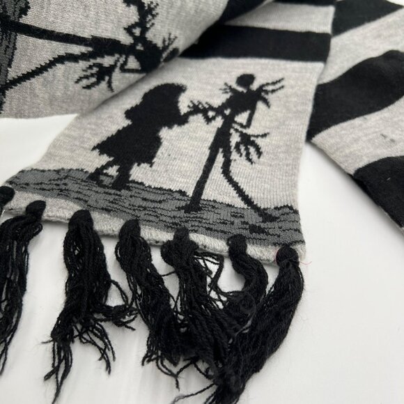 The nightmare before Christmas scarf unisex gray black fringe striped - Picture 4 of 10